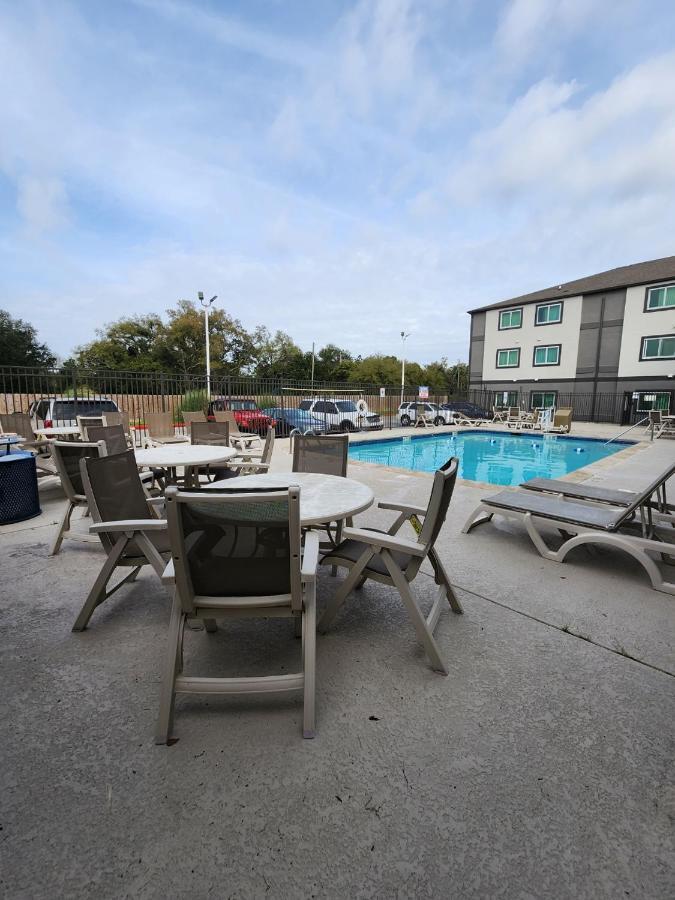 Motel 6-Biloxi, Ms - Beach Екстериор снимка