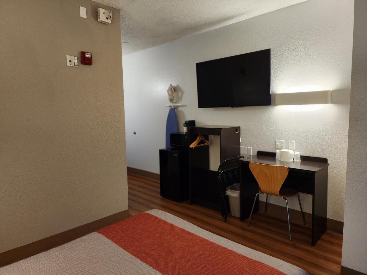 Motel 6-Biloxi, Ms - Beach Екстериор снимка
