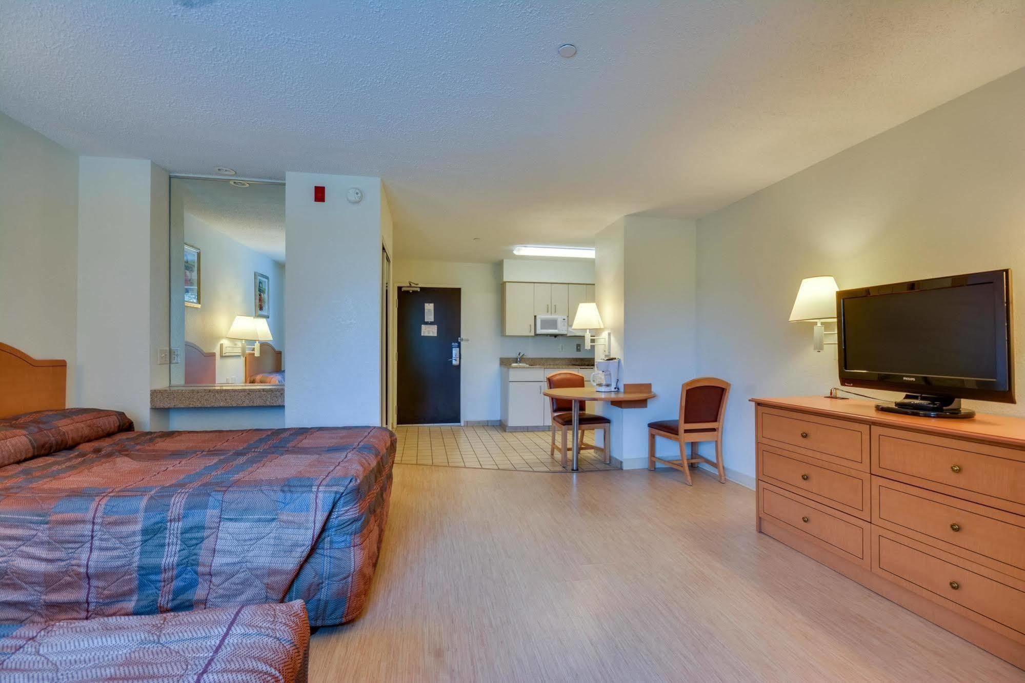 Motel 6-Biloxi, Ms - Beach Екстериор снимка